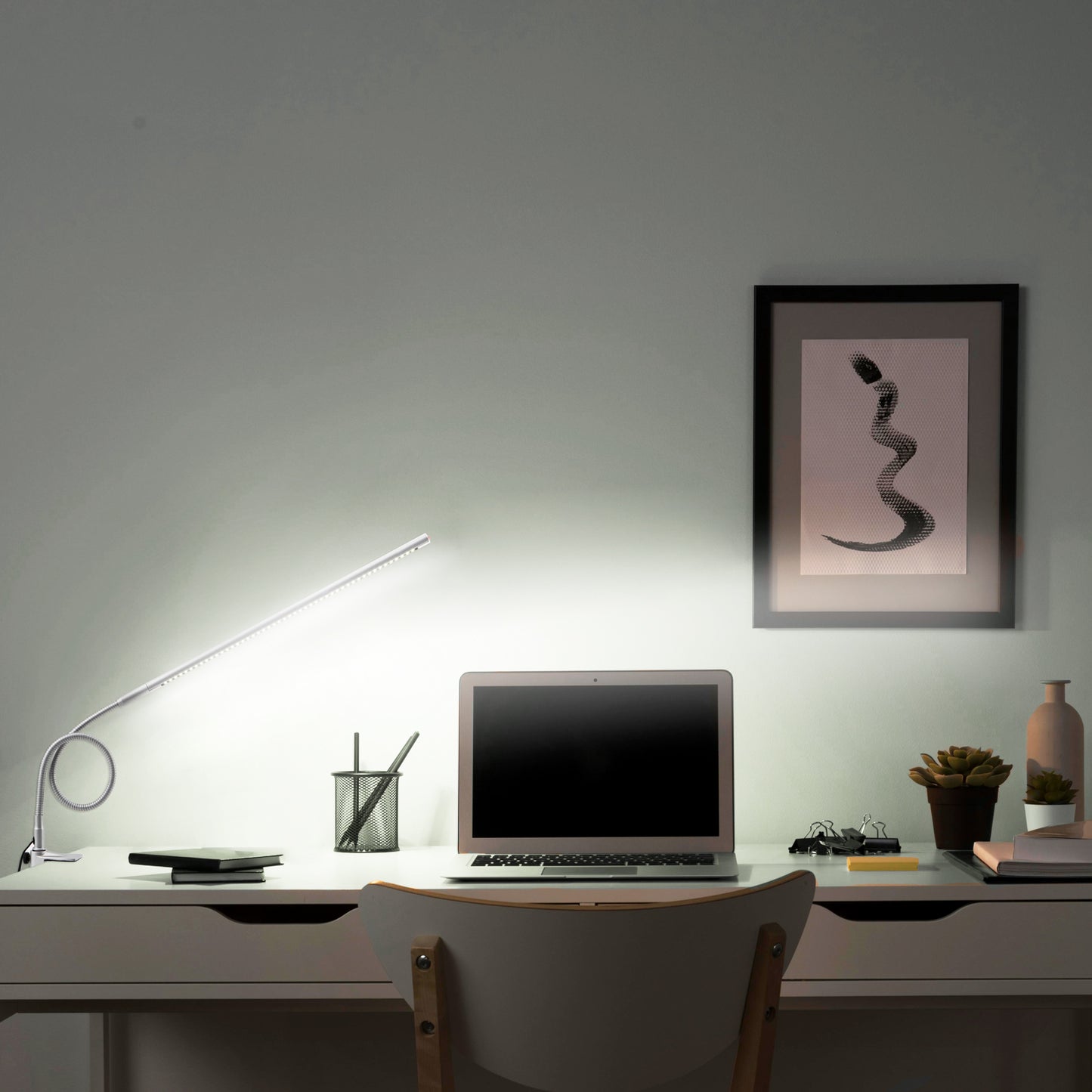DA LIGHT LED-Schreibtischlampe, Schwenkarm-Leselampe 300lm 3.5W 6400K Klemmleuchte 48 LEDs Arbeitsleuchte Augenschutz Metall-Tischlampe Schwenkbare Schreibtisch-Architektenlampe zum Lesen, für Büro und Malerei