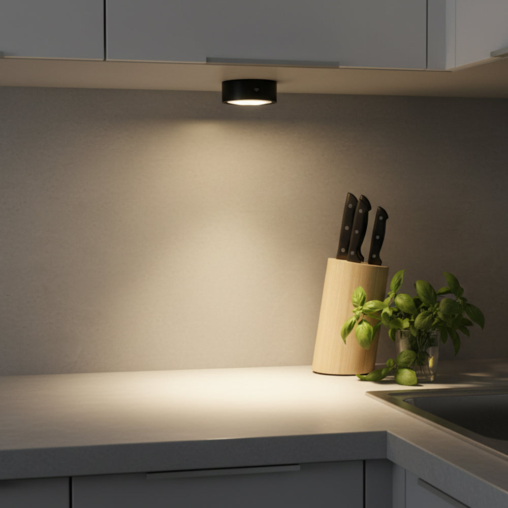 DA LIGHT Unterbauleuchte LED 2er Set Schwarz RGBW Akku Fernbedienung Timer | Schwarze RGBW LED Unterbauleuchte 2er Set mit Akku & Fernbedienung – kabellos, dimmbar, Timer, für Küche, Vitrine & Regal